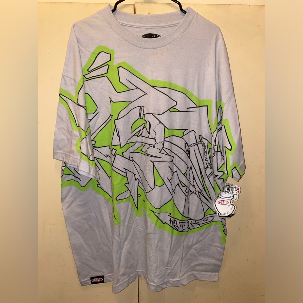 CONART Katch One Florecent Tshirt Vintage Used